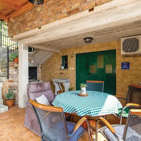 1 Bedroom Gorgeous In Apartment *