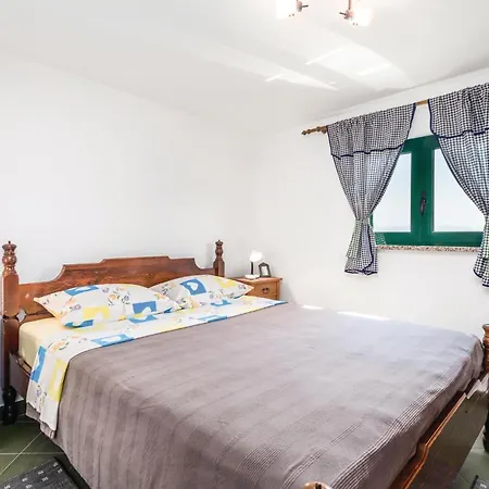 1 Bedroom Gorgeous In Lovran