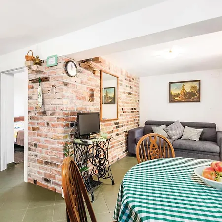 1 Bedroom Gorgeous In